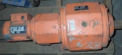 SEW EURODRIVE R83 RF63 Gearbox